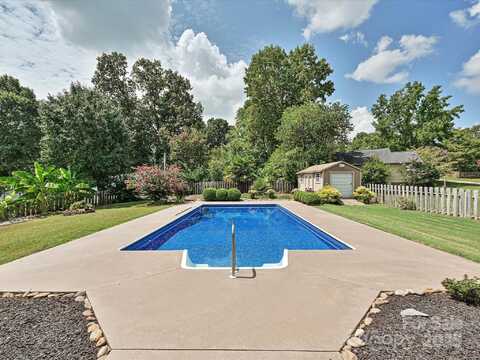 323 Swamp Fox Drive, Fort Mill, SC 29715