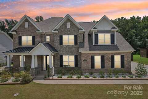 809 Brown Creek Drive, Matthews, NC 28104
