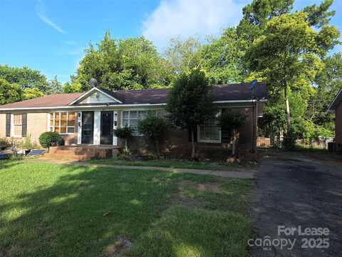3721 Driftwood Drive, Charlotte, NC 28205