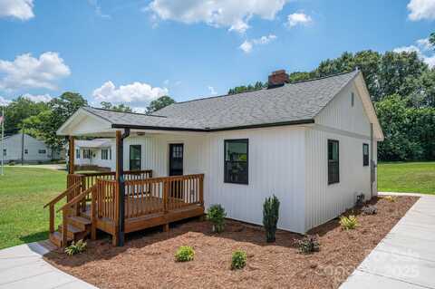 606 Mauney Avenue, Kings Mountain, NC 28086