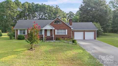 318 Freeman Avenue, Wadesboro, NC 28170
