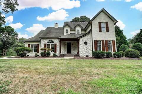 9034 Wingpoint Drive, Belmont, NC 28012