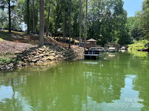3748 Landmark Drive, Sherrills Ford, NC 28673