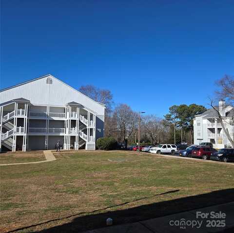 14 Hamiltons Bay Court unit: 528, Lake Wylie, SC 29710
