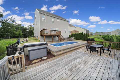 17237 Rider Wood Lane, Charlotte, NC 28278