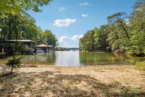 16427 Cozy Cove Road, Charlotte, NC 28278