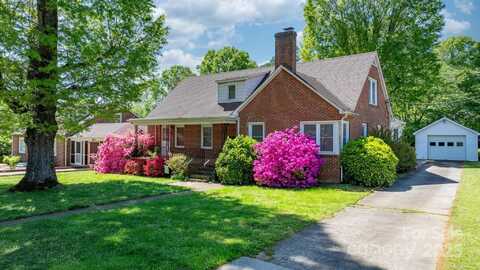 112 S 2nd Avenue, Maiden, NC 28650