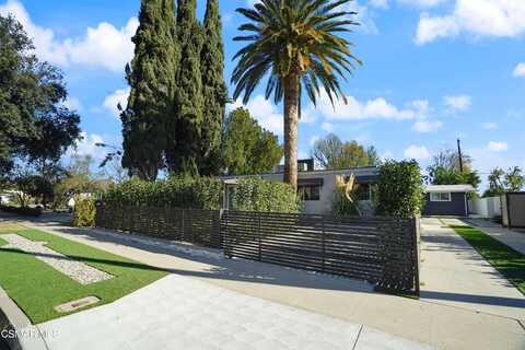 7806 Kentland Avenue, West Hills, CA 91304