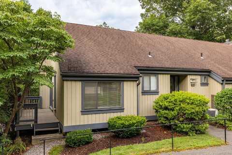 843 Heritage Village, Southbury, CT 06488