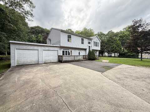 214 Union City Road, Naugatuck, CT 06770