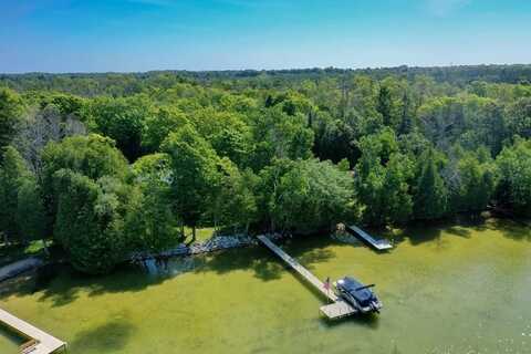 7657 Elm Point Rd, Baileys Harbor, WI 54202
