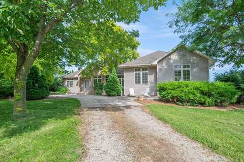 2103 Deer Haven Ct, Town of Wrightstown, WI 54126