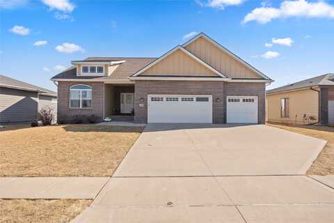 254 S 91st Street, West Des Moines, IA 50266