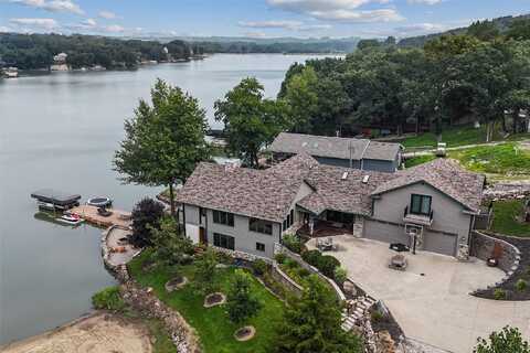 9239 Diamondhead Drive, Dexter, IA 50070