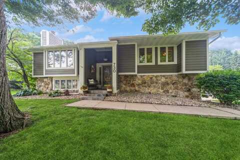 730 46th Place, West Des Moines, IA 50265