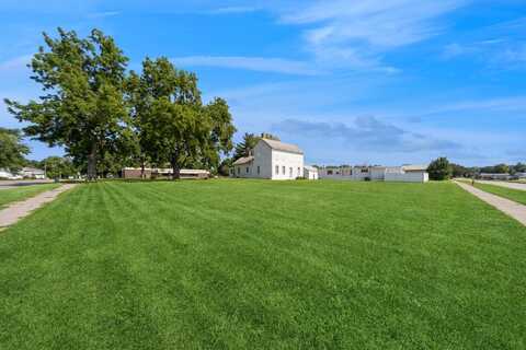 703 E Iowa Avenue, Indianola, IA 50125