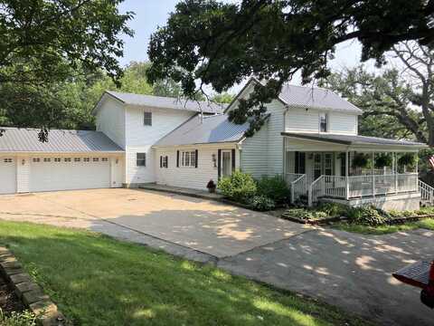 2033 Rockdale, Dubuque, IA 52003