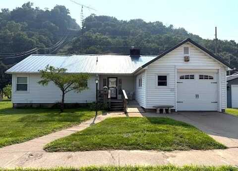 702 N 2nd, Bellevue, IA 52031