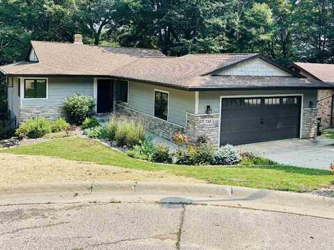 710 NW Woodland, Elkader, IA 52043