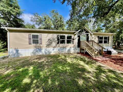 2852 Feral Lane, Caryville, FL 32427
