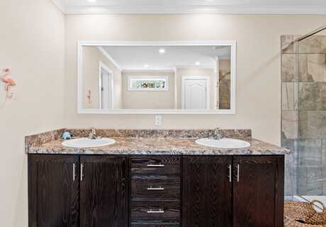 836 Phillips Drive, Freeport, FL 32439