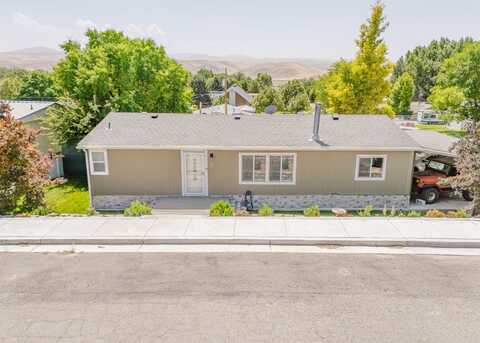203 Peters Street, Carlin, NV 89822