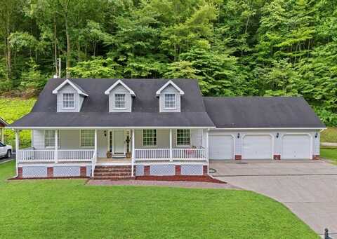 8 Possum Street, Hindman, KY 41822
