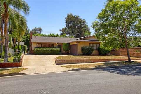 13601 Simshaw Avenue, Sylmar, CA 91342