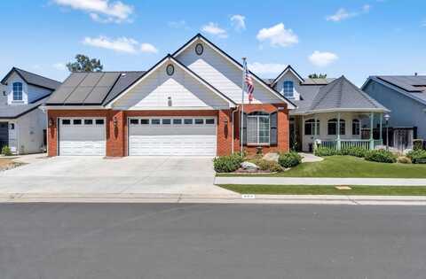 305 Serena Avenue, Clovis, CA 93619
