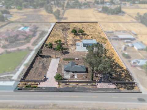 12447 Herndon Avenue E, Clovis, CA 93619