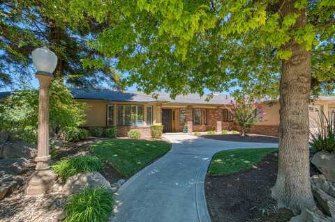 6442 Gentry Avenue N, Fresno, CA 93711