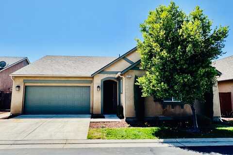 4074 Heritage Lane, Clovis, CA 93619