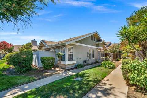 5455 Marty Avenue N, Fresno, CA 93711