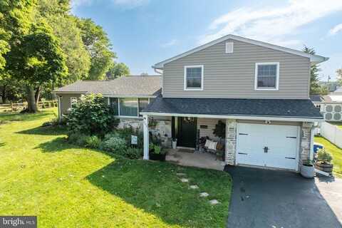 303 TRIMBLE BOULEVARD, BROOKHAVEN, PA 19015