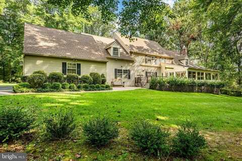 2 BITTERSWEET DRIVE, WEST CHESTER, PA 19382