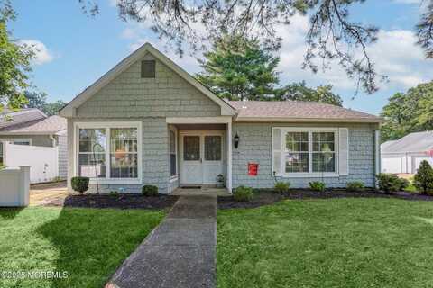 727B Wooton Court, Manchester, NJ 08759
