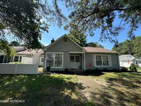 727B Wooton Court, Manchester, NJ 08759