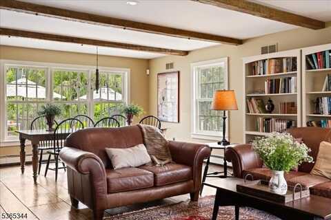 153 Lambertville Hq Rd, Delaware, NJ 08559