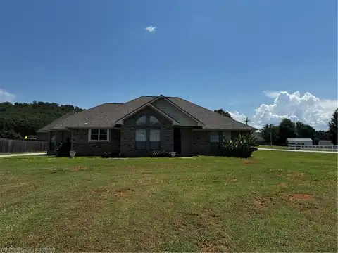 1602 Tiger Lily CT, Greenwood, AR 72936