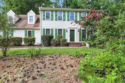 918 Hampton Trail NW, Lilburn, GA 30047