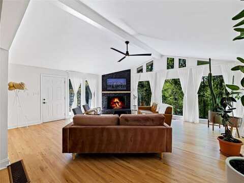 579 Fielding Lane, Atlanta, GA 30311