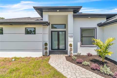 1025 Gladys Street, Lehigh Acres, FL 33974