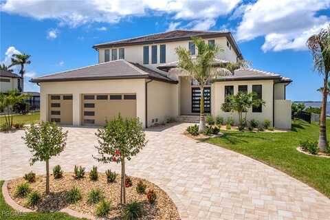 1024 Dolphin Drive, Cape Coral, FL 33904