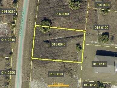 733 Ferguson Avenue S, Lehigh Acres, FL 33974