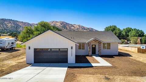 22509 Mccarthy Drive, Tehachapi, CA 93561