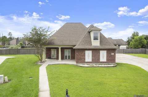 22753 Balsam Dr, Denham Springs, LA 70726