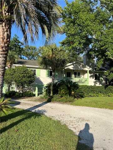 213 Magnolia Ave, Saint Simons Island, GA 31522