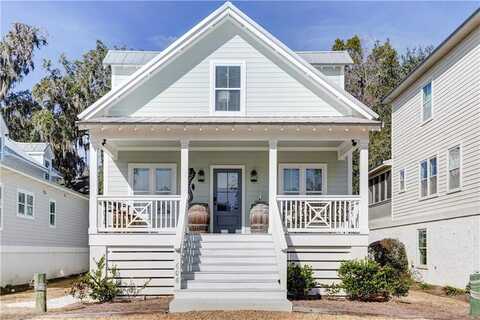 606 Holly Street, Saint Simons Island, GA 31522