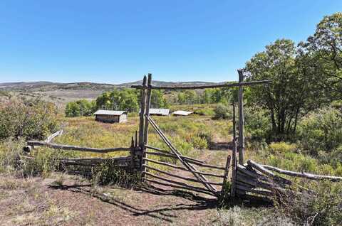 2586 26 1/10 Road, Gateway, CO 81522