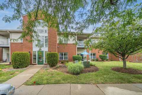 9405 Magnolia Ridge Dr, Louisville, KY 40291